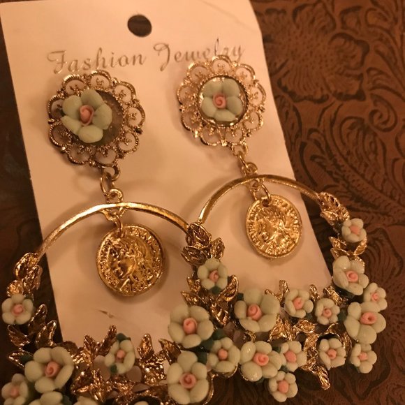 Handmade Floral Chandeleir Earrings - Picture 1 of 2